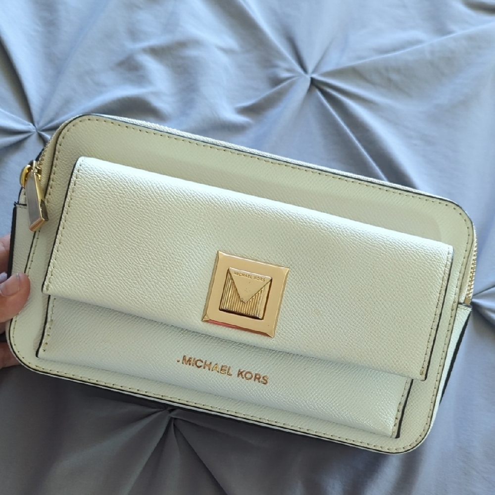 Michael Kors Crossbody